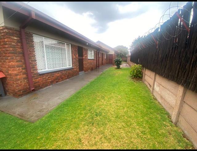 4 BEDROOM HOUSE FOR SALE IN KANONKOP